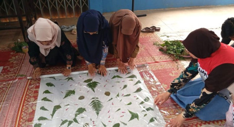 Menenun Semangat di Usia Senja, Lansia Desa Kota Karang Bangkit Bersama Pertamina EP